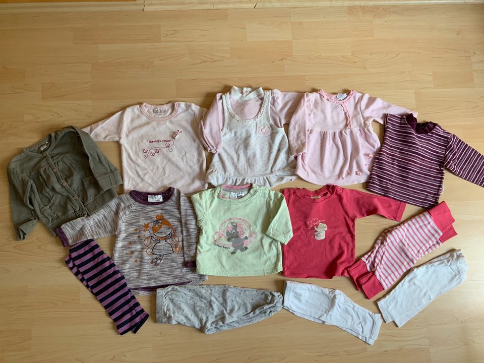 13 Teile Kleidungsset Größe 68,Pullover,Strickjacke,Leggins,Hose in Norderstedt