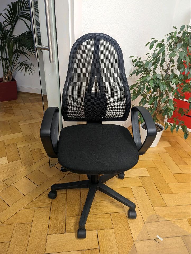Bürostuhl rot o. schwarz - ergonomisch in Hannover