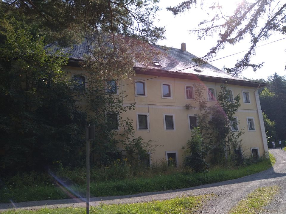 Herrenhaus des Rittergutes Giesenstein zu verkaufen in Bad Gottleuba-Berggießhübel