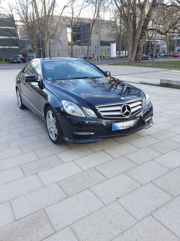 Mercedes-Benz Coupé E 250 BlueEFFICIENCY ELEGANCE ELEGANCE in Wiesbaden