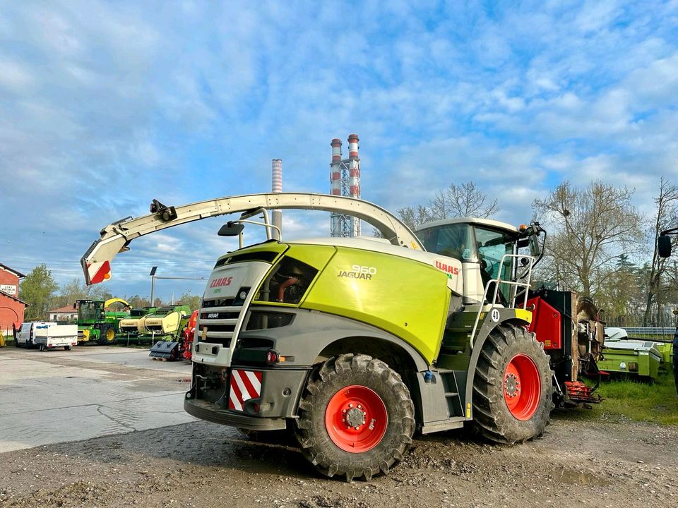 Claas jaguar 960 BJ 2022 in Krefeld