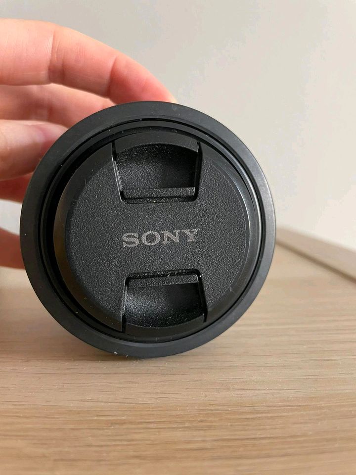 Sony Objektiv 1.8 50mm in Strahwalde