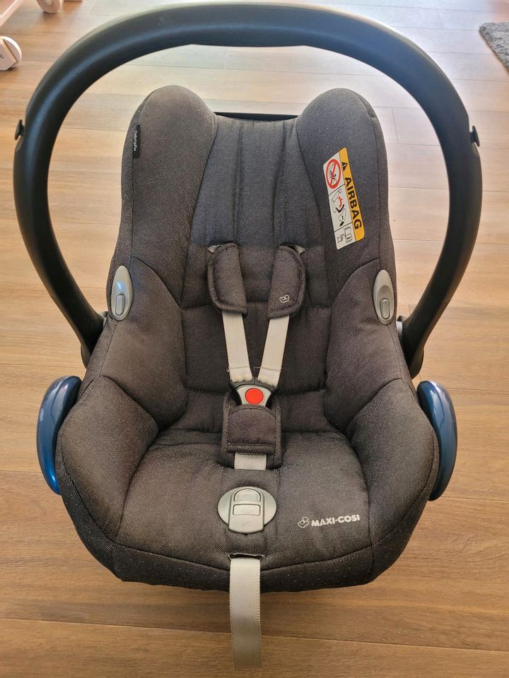 Maxi cosi Cabriofix Babyschale in Schwalmtal