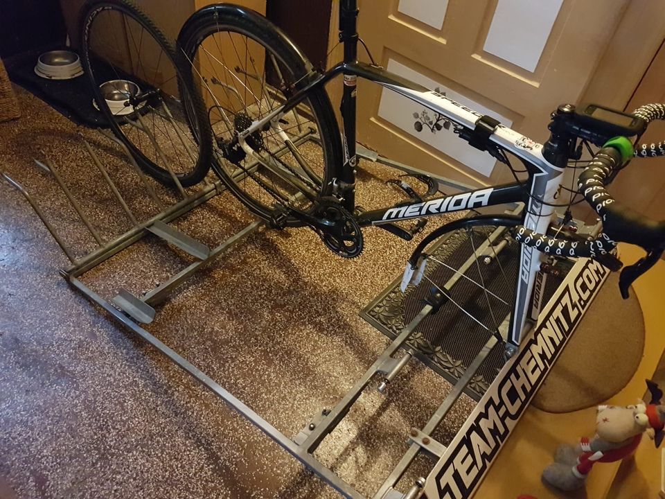 Rennrad Gravel MTB Renndienstträger Fahrradträger 5 Räder in Neukirchen-Adorf