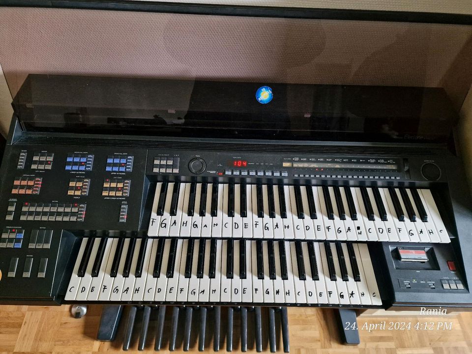 Yamaha  Orgel in Uhingen