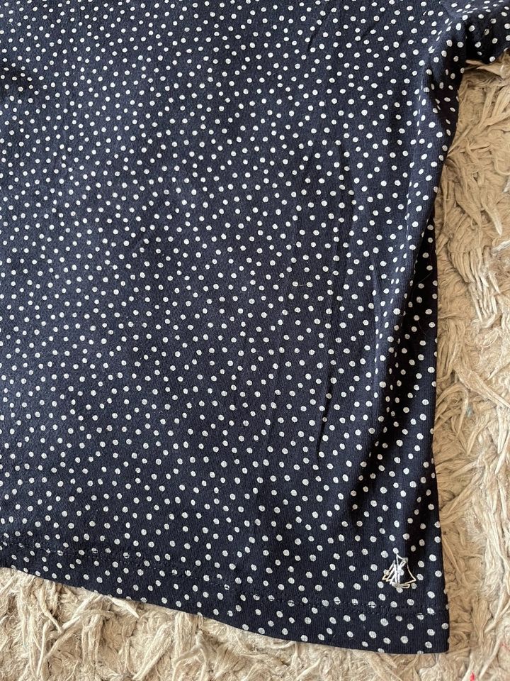 Petit Bateau Shirt Bluse Kragen Mädchen blau Punkte in Köln