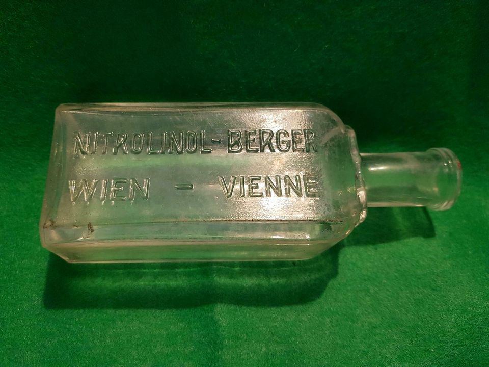 Militaria Armee Waffenöl Flasche Nitrolinol Berger Wien in Oberschleißheim