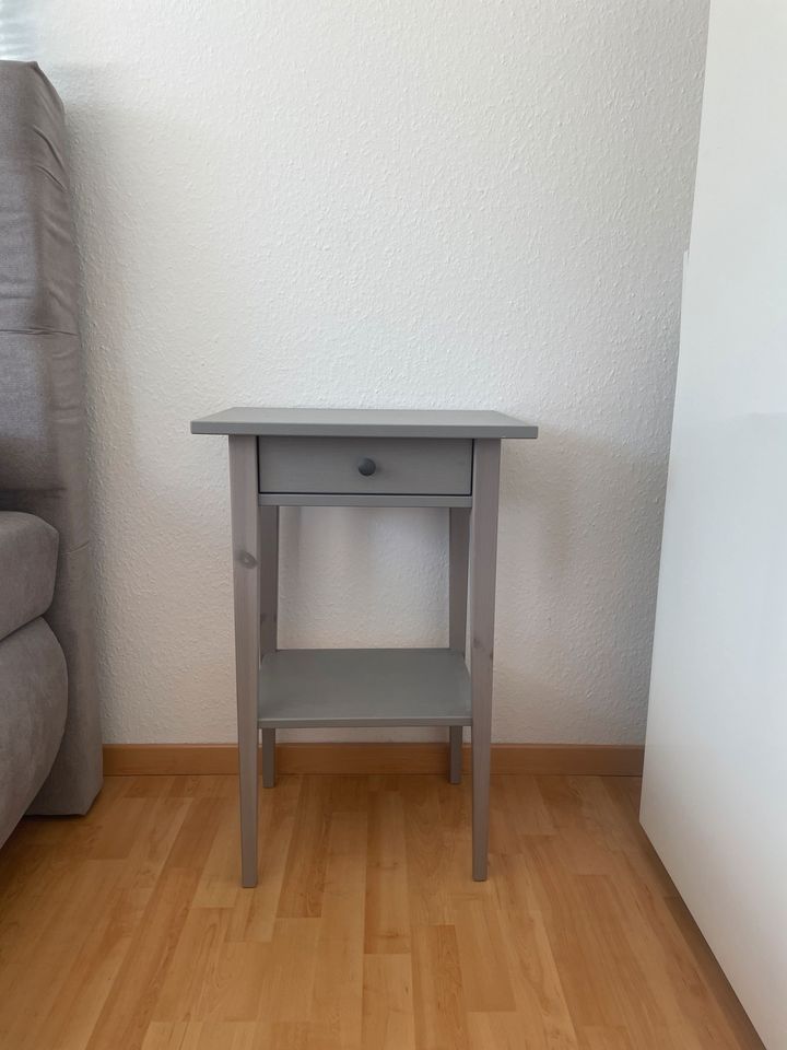 Hemnes Nachtisch Ikea in Forchtenberg