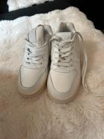 Nike Damen Schuhe 37,5 2mal getragen Bayern - Vilsbiburg Vorschau