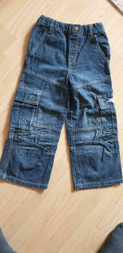 Jeans Jeanshose Größe 116 weitenregulietbar in Oberthulba