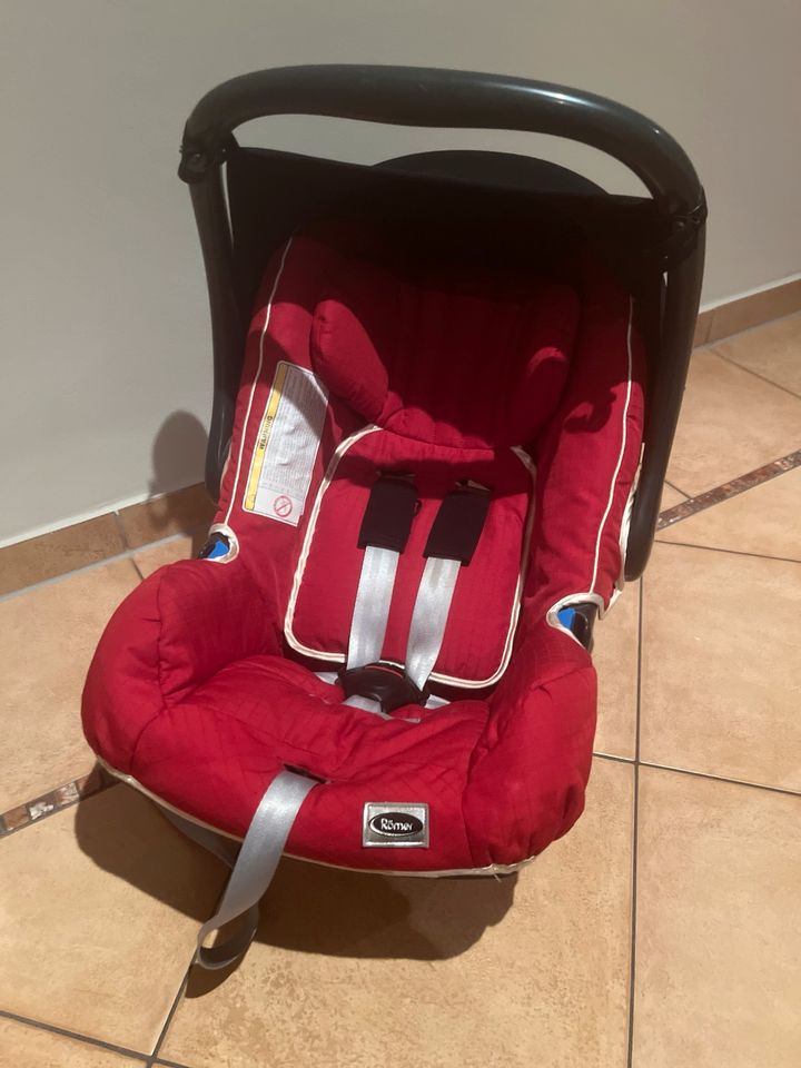 Römer Baby Safe Plus 0-13kg babyschale in Oberau