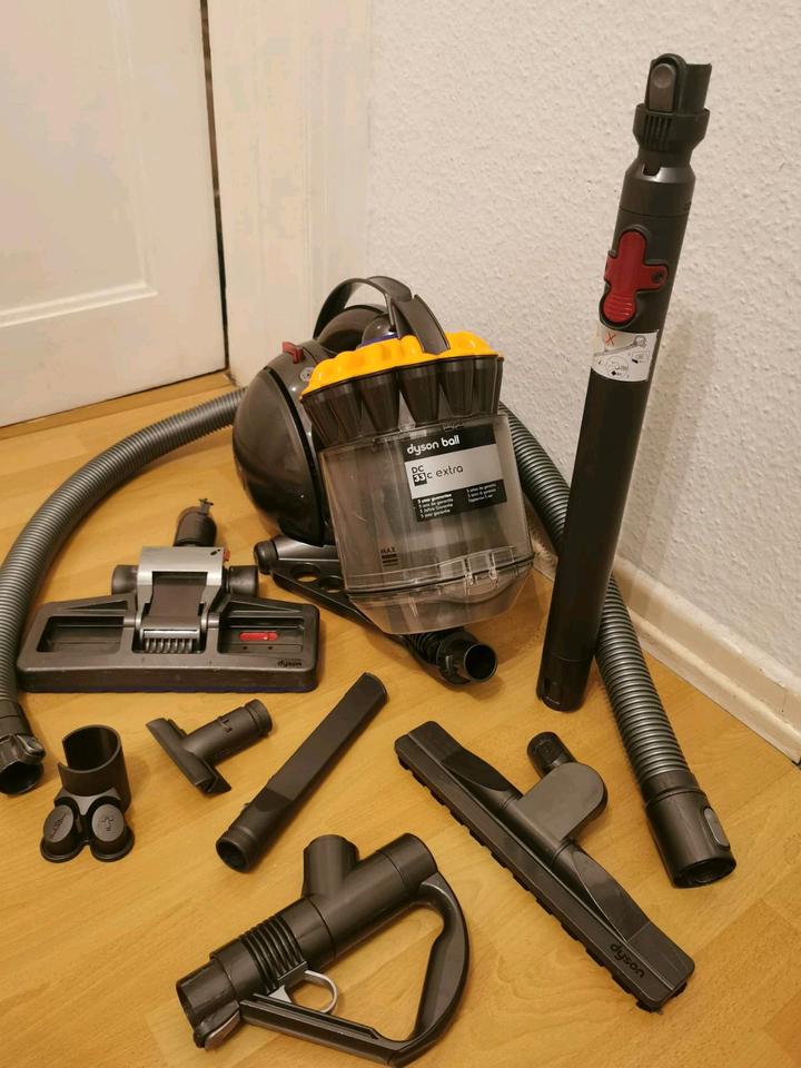 DYSON BALL DC33C EXTRA STAUBSAUGER PERFECT SEHR  GUT GARANTİE in Hamburg