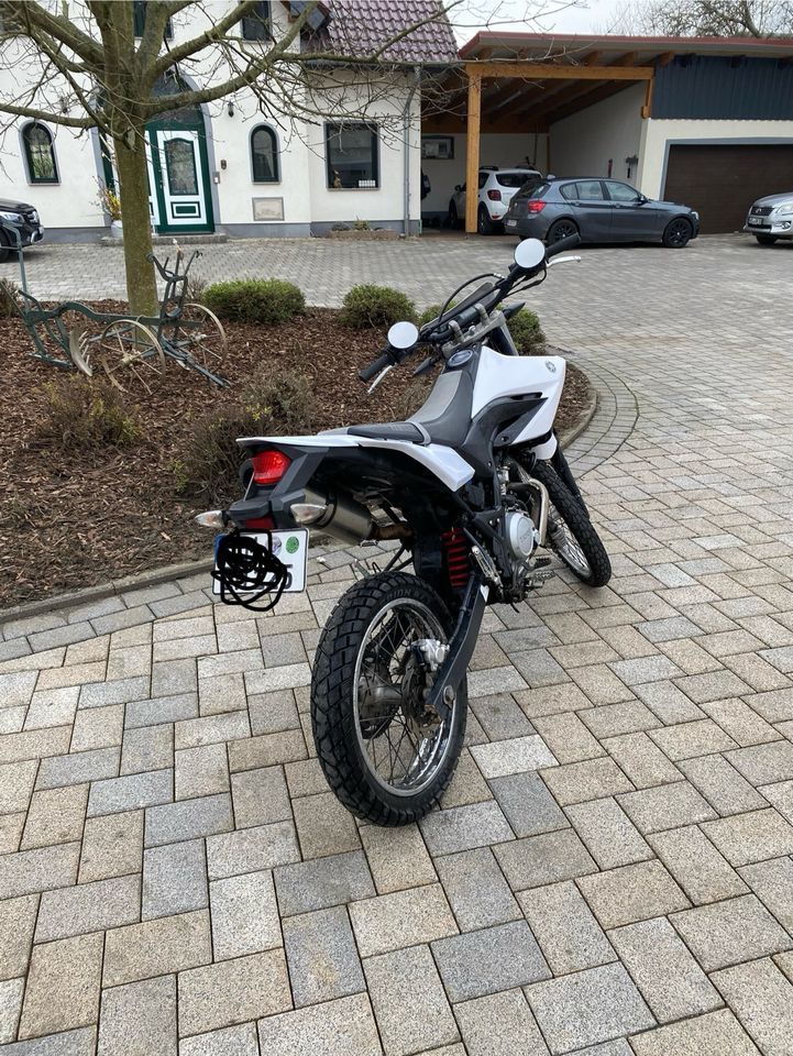 Yamaha WR 125 in Weinbach