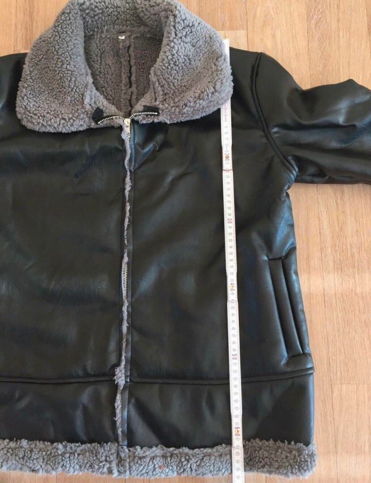 Felljacke schwarz Kunstleder neu schwarz L/XL Winterjacke in Barsbüttel