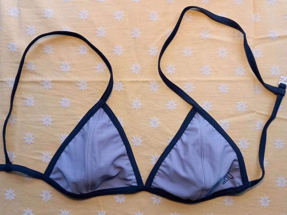 Adidas Bikini Oberteil in Weiden (Oberpfalz)