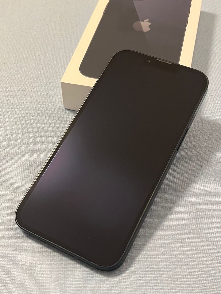 iPhone 13 - 256 GB - Sehr guter Zustand - Schwarz in Waldbronn