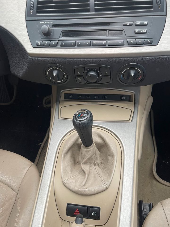 BMW Z4 2.2i-Roadstar BESCHREIBUNG LESEN in Norden