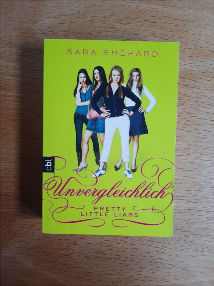 Buch "Pretty Little Liars - Unvergleichlich" von Sara Shepard in Mönchsroth