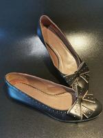 UNISA Ballerina Leder Gr. 39 schwarz mit Schleifen Nordrhein-Westfalen - Recklinghausen Vorschau