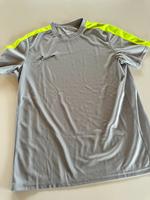NIKE Laufshirt Gr. XL NEU ‼️ Trikot Sportshirt Bayern - Osterhofen Vorschau