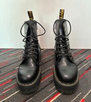 Dr. Martens Jadon Glattleder Plateaustiefel in Schwarz in 44 Duisburg - Duisburg-Mitte Vorschau