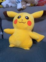 Pikachu pokemon kuscheltier plüschtier Nordrhein-Westfalen - Niederkassel Vorschau