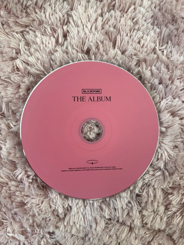 BLACKPINK The Album pink version (ohne Fotokarten) in Mainz