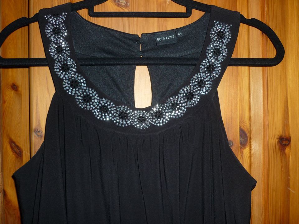 Body Flirt Kleid Tunika, schwarz/Dekor in Silber, Gr. 44, neuw. in Berlin -  Reinickendorf | eBay Kleinanzeigen ist jetzt Kleinanzeigen