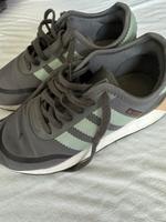 Damen Adidas Schuhe N-5923 Größe 39 1/3 Bayern - Kalchreuth Vorschau