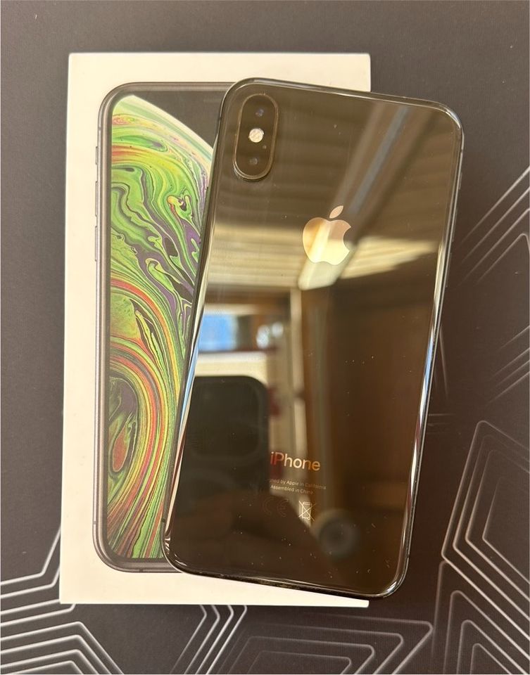 Apple IPhone XS - 64GB - Space Grau - Gut in Merzig