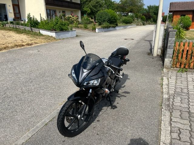 Honda CBR 125R in Simbach