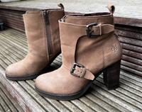 Marc O'Polo Stiefel / Boots beige Gr. 38 Hessen - Bad Vilbel Vorschau