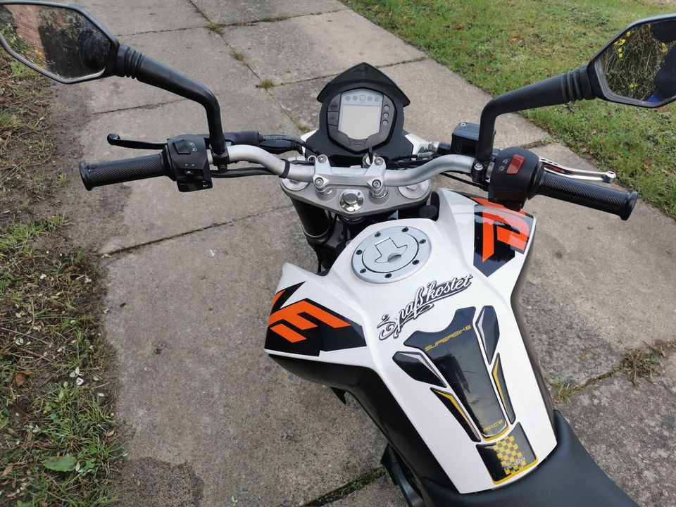 KTM Duke 125 aus 2014 in Neubrandenburg