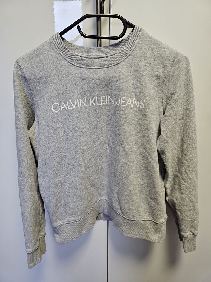 Damen Pullover Calvin Klein XS in Frankfurt am Main