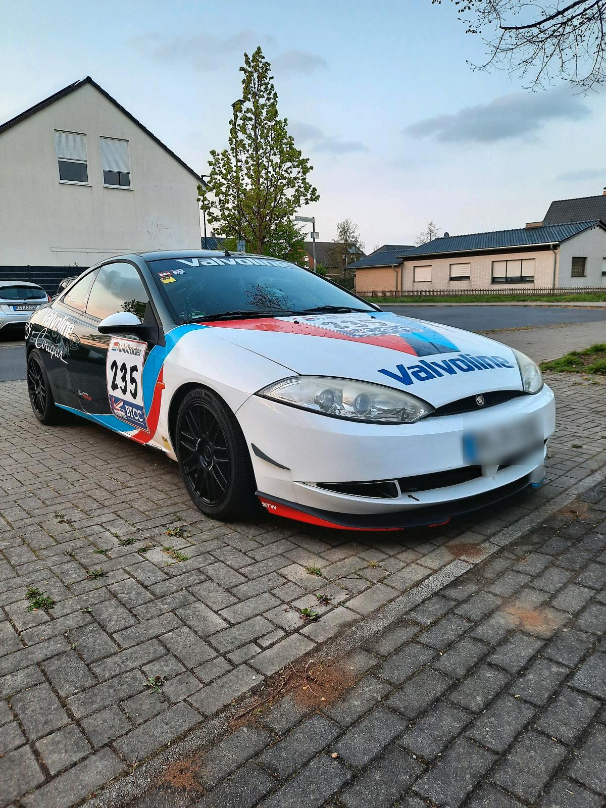 Abbildung des Autos Ford Cougar 2.5l V6 Bast…