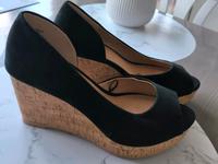 Schuhe mit Keilabsatz (H&M) Niedersachsen - Langenhagen Vorschau