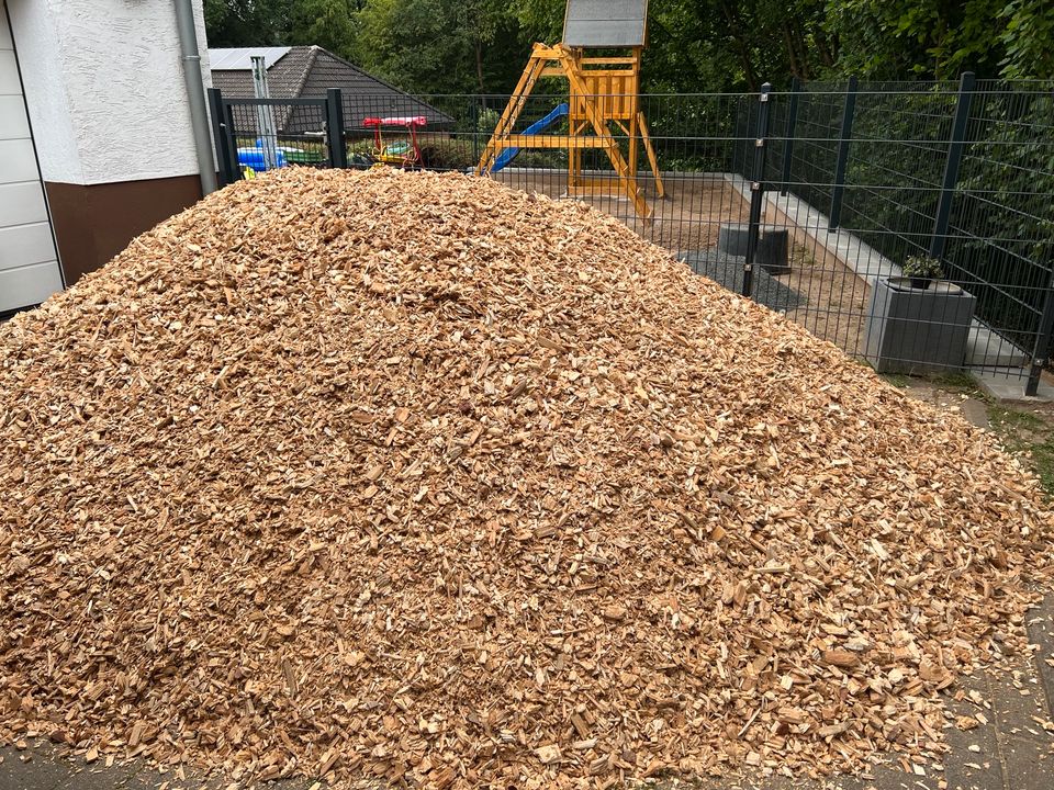 Rindenmulch - Hackschnitzel - Qualitätskompost - GÜNSTIG in Fuldatal