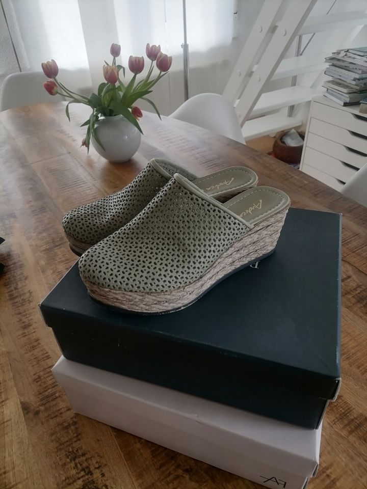 Damenschuhe Neu von Andrea Canti Größe 39 in Kohlberg