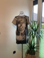 2 T- Shirts TRUEPRODIGY, Größe S Niedersachsen - Visselhövede Vorschau