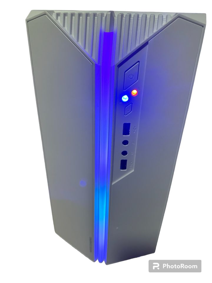 GAMING PC MIT RGB in Hannover