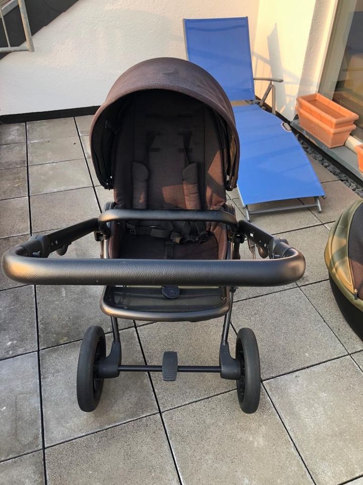 Kinderwagen Anex in Erpel