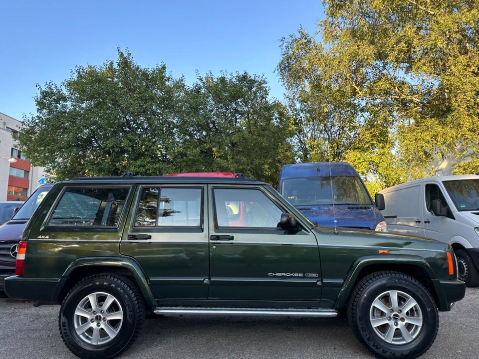 Jeep Cherokee Limited 4.0 Aut LPG-Gasanlage Leder TÜV in München