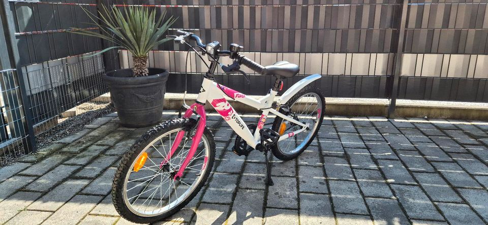 20 Zoll Mädchen Fahrrad in Maulburg