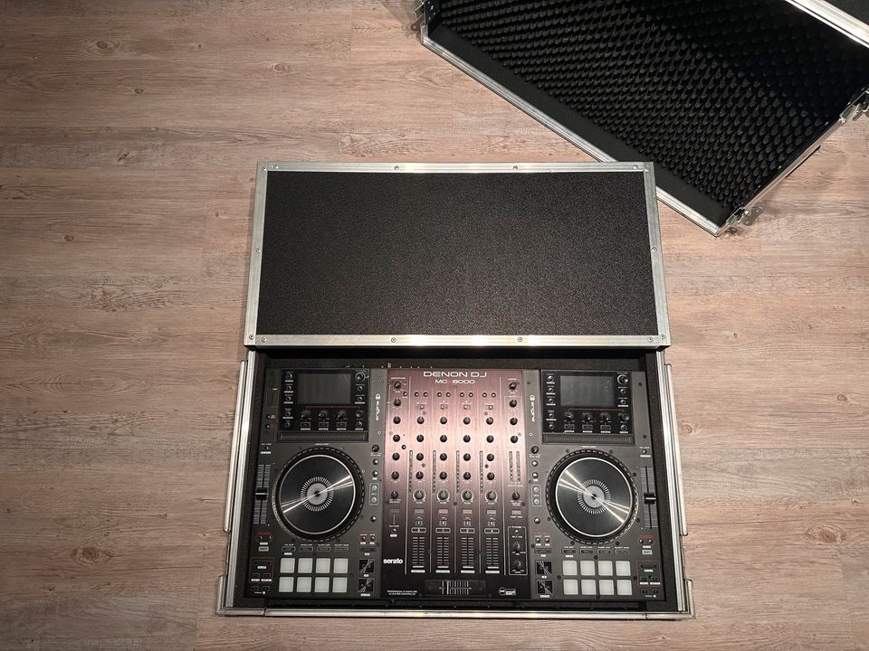 DENON DJ Controller MCX8000 inkl. Hartschalen-Case in Timmendorfer Strand 