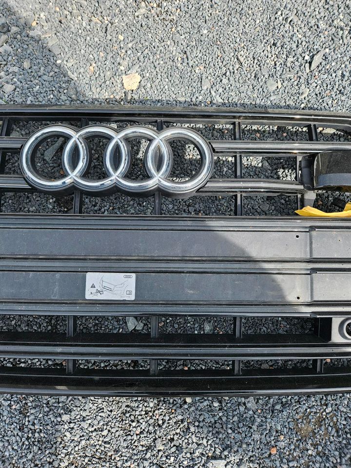 Orig. Audi S6 4K Grill Kühlergrill Radar 4K0853651 E in Dresden