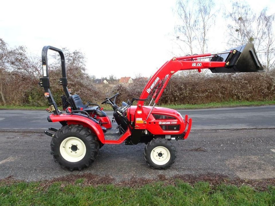 Branson 2200 mit Frontlader Traktor Trecker Schlepper NEU 21PS in  Sachsen-Anhalt - Osterweddingen | Gebrauchte Agrarfahrzeuge kaufen | eBay  Kleinanzeigen ist jetzt Kleinanzeigen