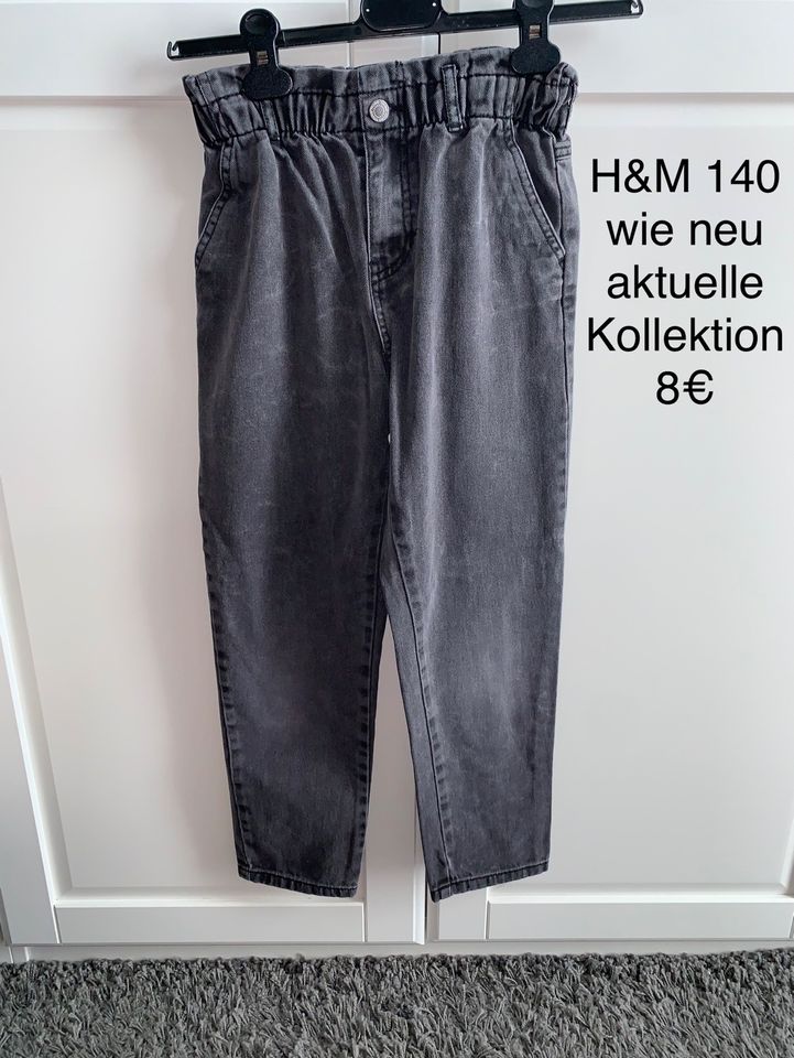 20 Hosen siehe Bilder 134 140 Leggings dick Jeans Katze H&M  yigg in Petershagen