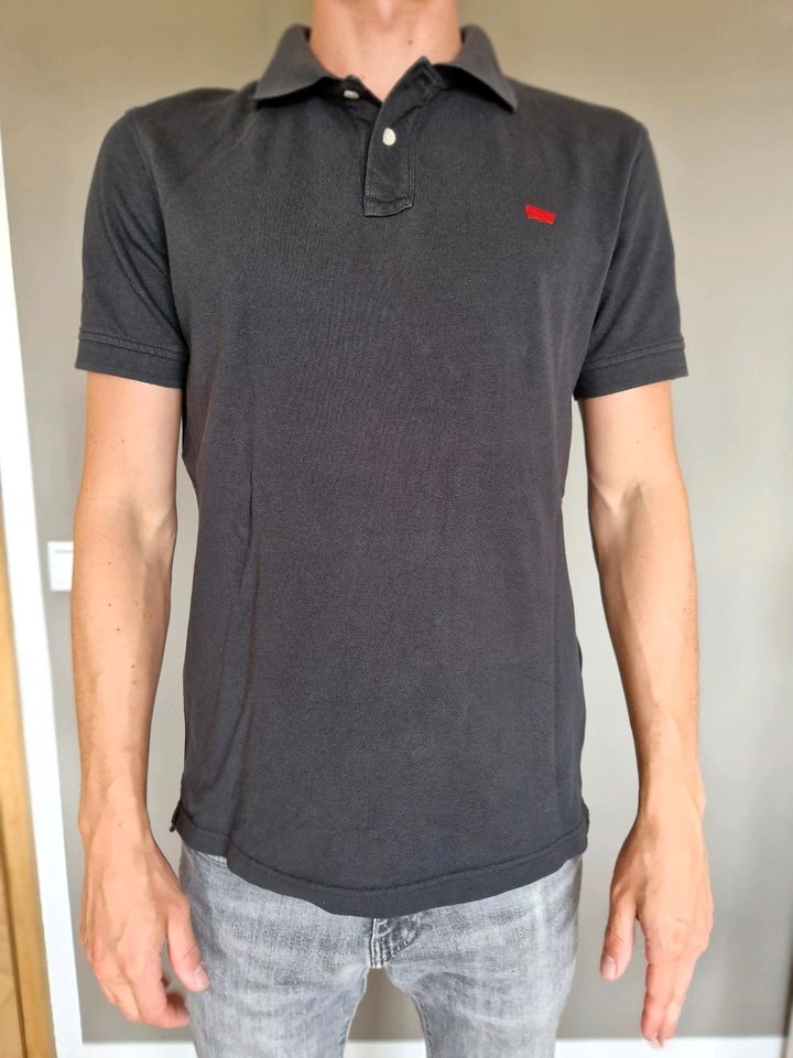 Levi's Poloshirt Hemd Gr. M schwarz in Bad Staffelstein