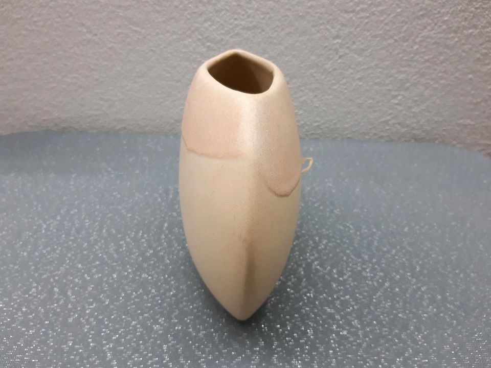 Vase Blumenvase Gefäß in Großkorbetha