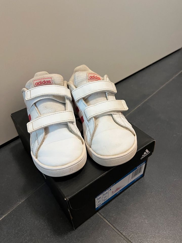 Kinderschuhe Adidas in Regensburg